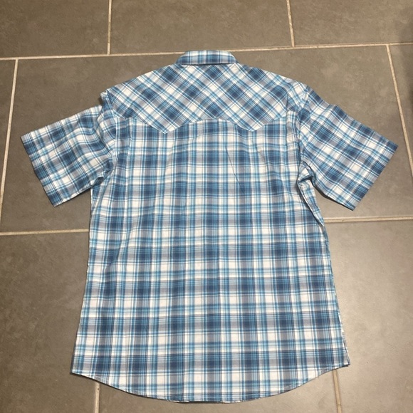 NWT Wrangler Retro modern fit pearl snap shirt. Size medium. - Picture 5 of 5